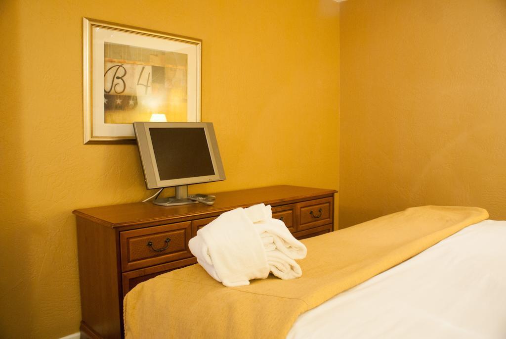 Tuscany Manor ปาล์มสปริงส์ ภายนอก รูปภาพ